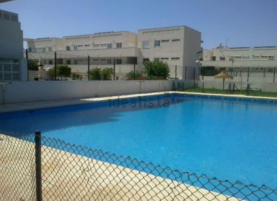 Piso Familiar En El Toyo Apartment Almeria Exterior photo